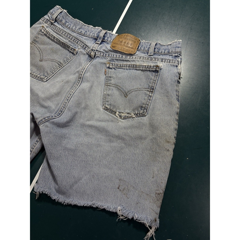 Vtg 90s Levi's 560 Orange Tab Jean Shorts Size 34 Distressed Cut Off Denim USA - Picture 8 of 16